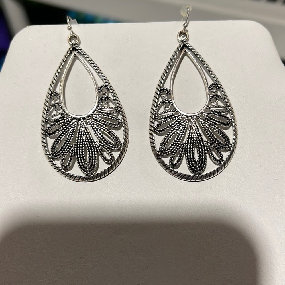Premier designs earrings